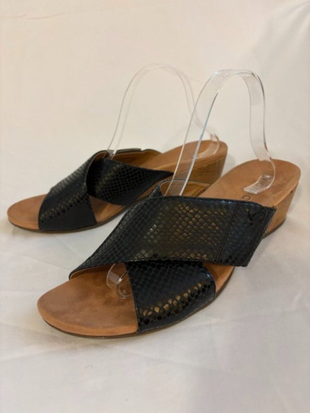 Vionic Leticia Black Pebbled Leather Criss Cross Slide Sandals Women's Size 11